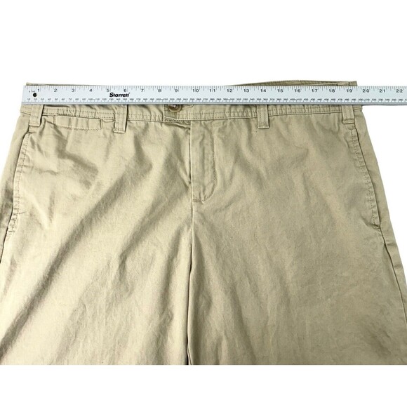 Gap Favorite Khaki Capri Women’s Sz 16 Flat Front Tan Pockets Capri Pants - Picture 9 of 12